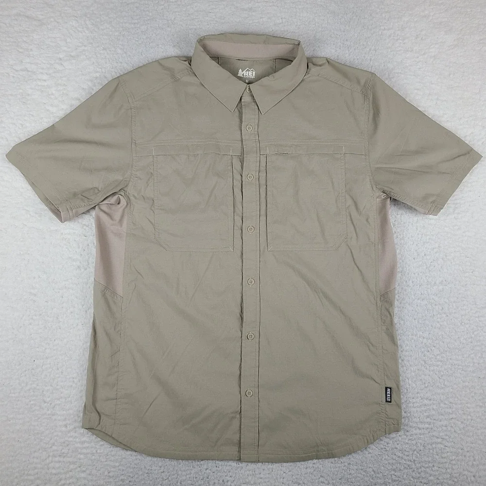 REI Coop Shirt Mens Medium Stone Beige Outdoor Vented Button Up Short Sleeve